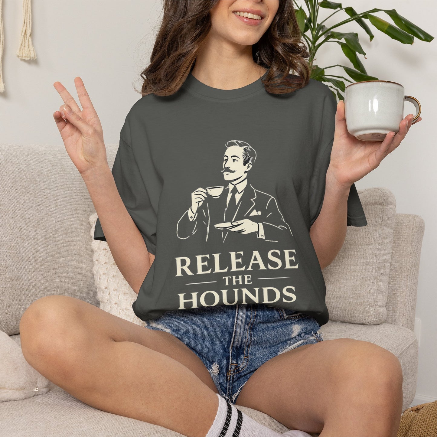 'Release the Hounds' Aristocrat Tea T-shirt