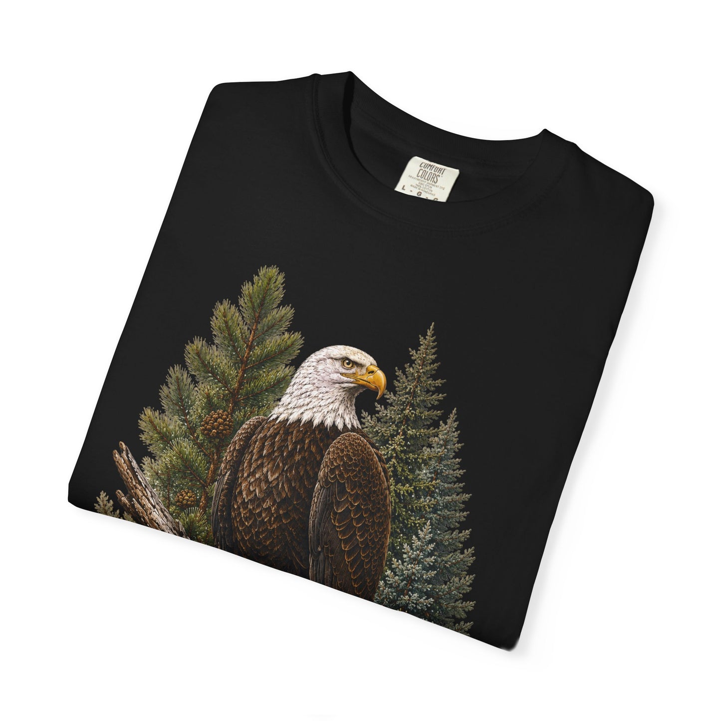 Majestic Bald Eagle Wildlife on Pine Branch Nature Art T-Shirt