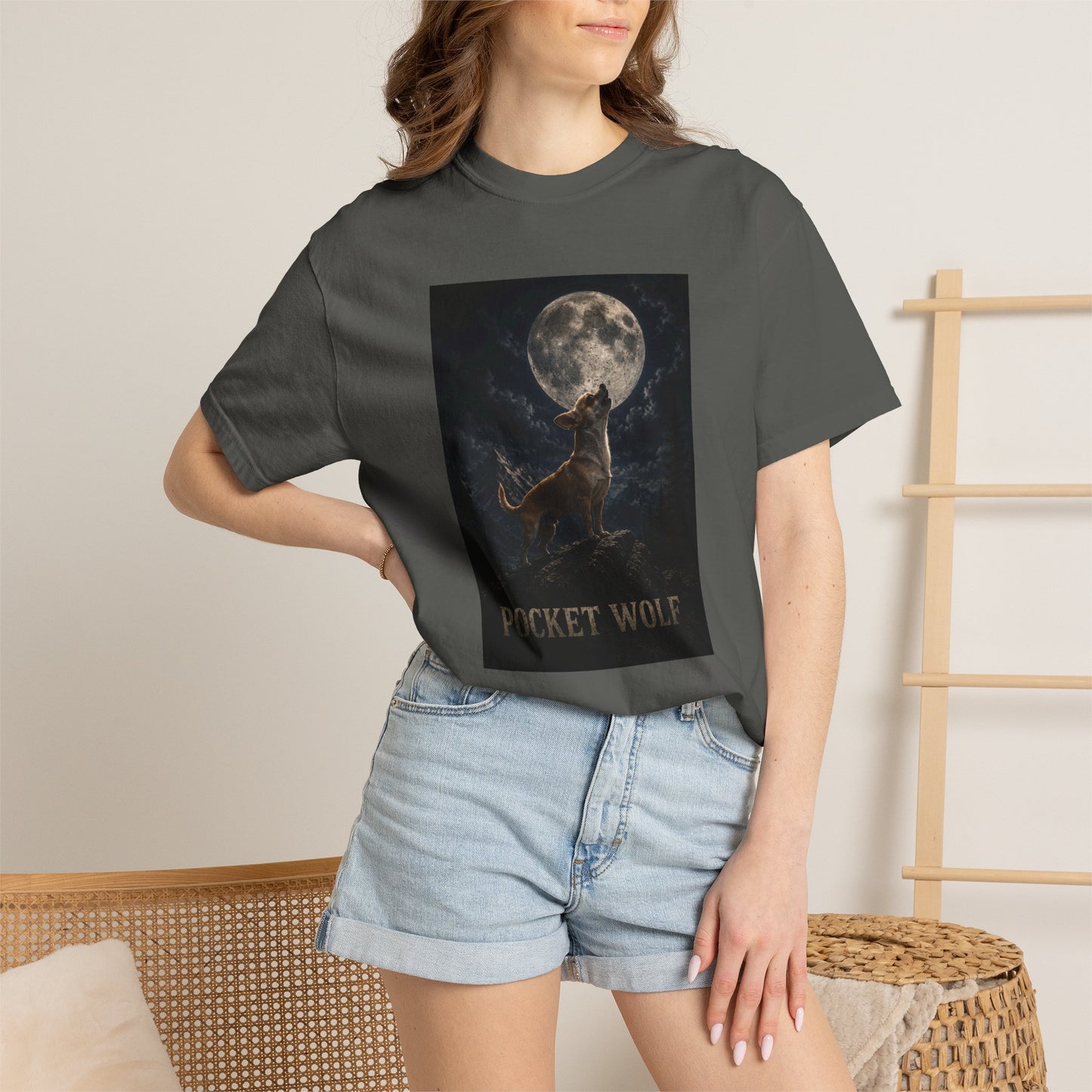 Pocket Wolf Chihuahua Howling T-Shirt