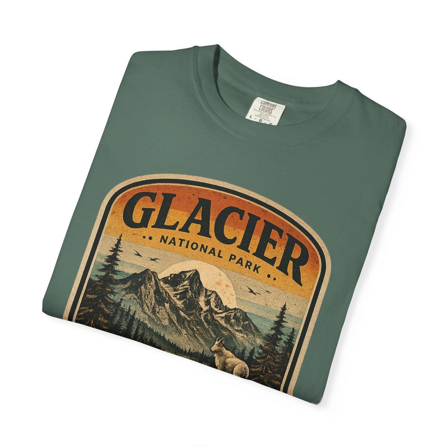 Glacier National Park Vintage Vintage Badge Mountain and Outdoor Graphic T-Shirt