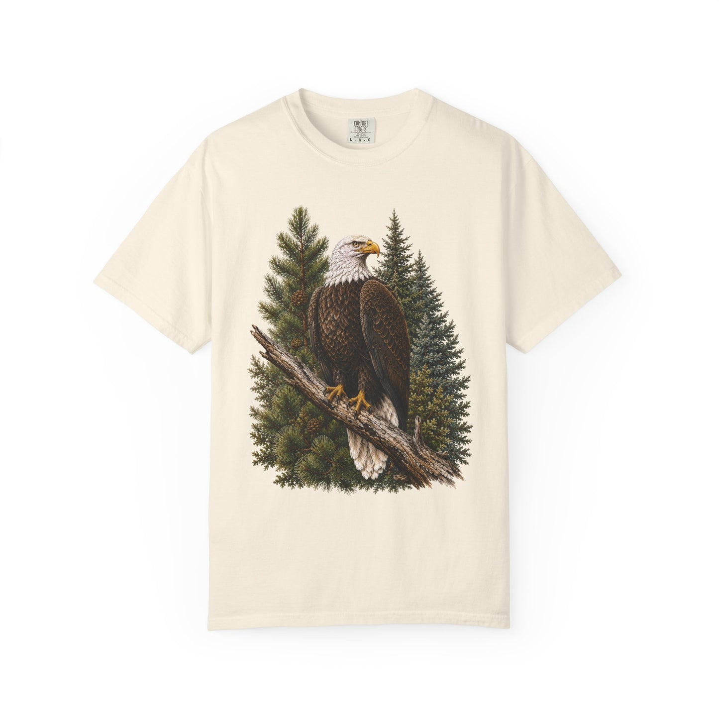 Majestic Bald Eagle Wildlife on Pine Branch Nature Art T-Shirt