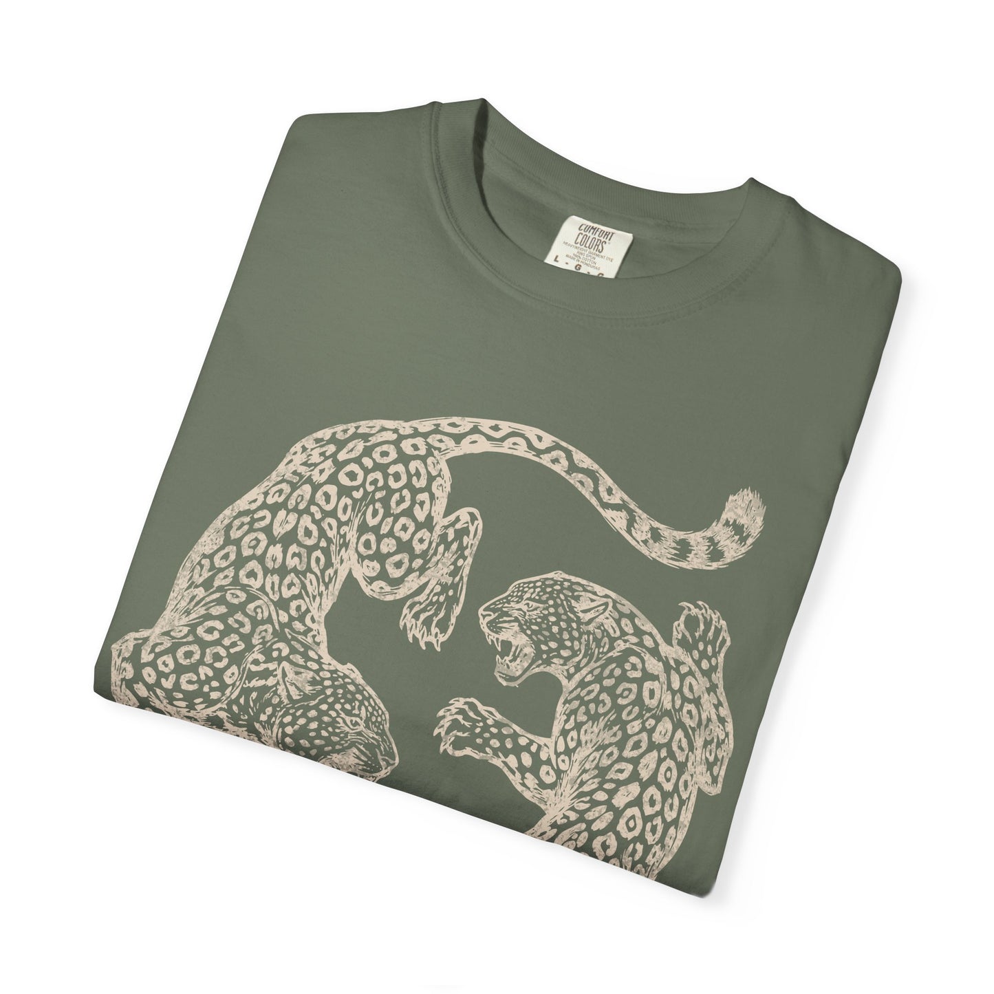 Circling Fighting Retro Distressed Leopards Graphic T-Shirt