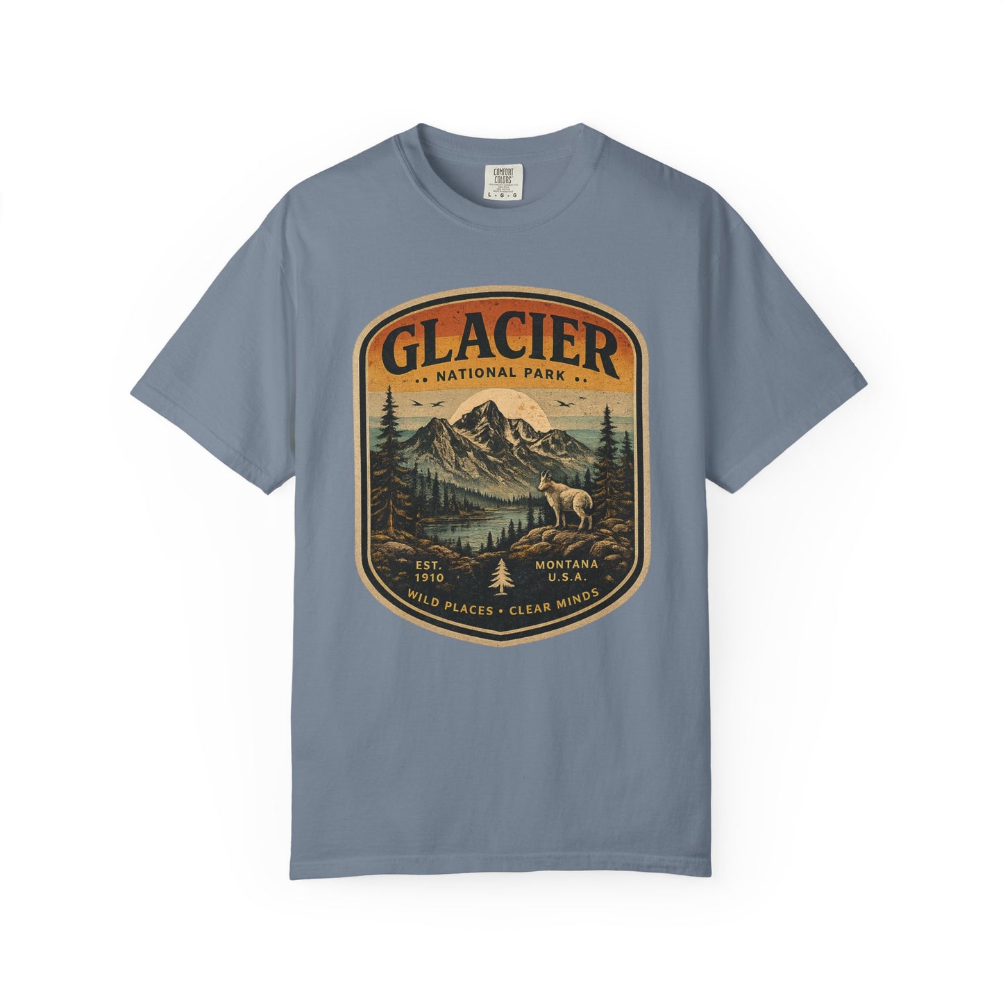 Glacier National Park Vintage Vintage Badge Mountain and Outdoor Graphic T-Shirt