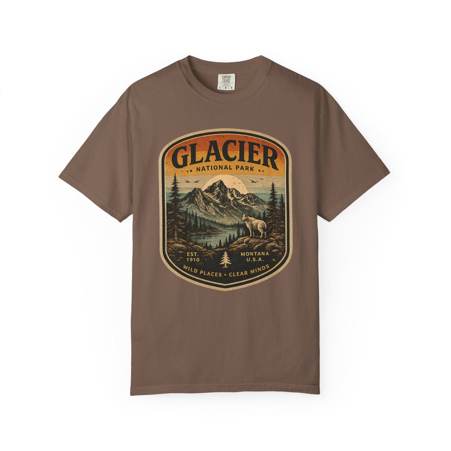 Glacier National Park Vintage Vintage Badge Mountain and Outdoor Graphic T-Shirt