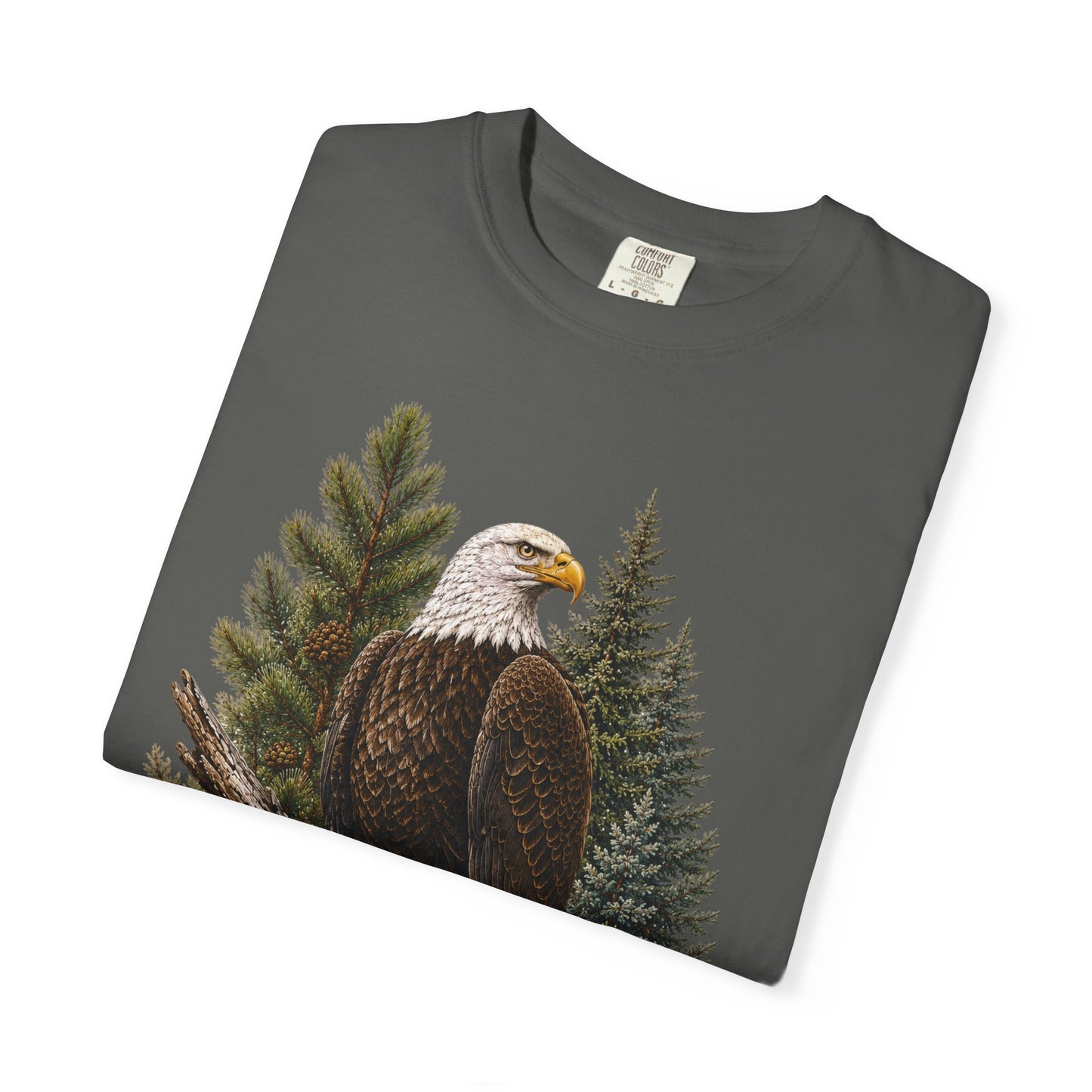 Majestic Bald Eagle Wildlife on Pine Branch Nature Art T-Shirt