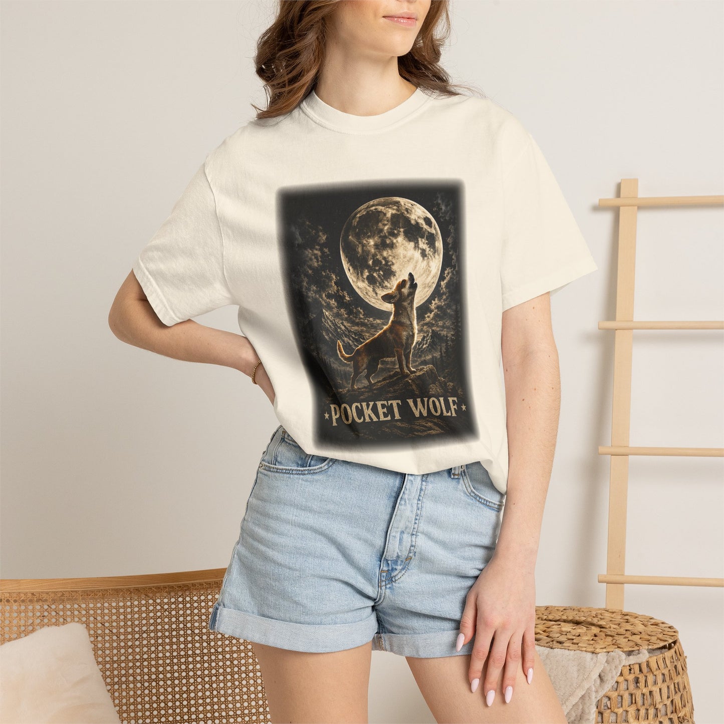 Pocket Wolf Chihuahua Howling T-Shirt, Funny Small Dog Graphic Tee