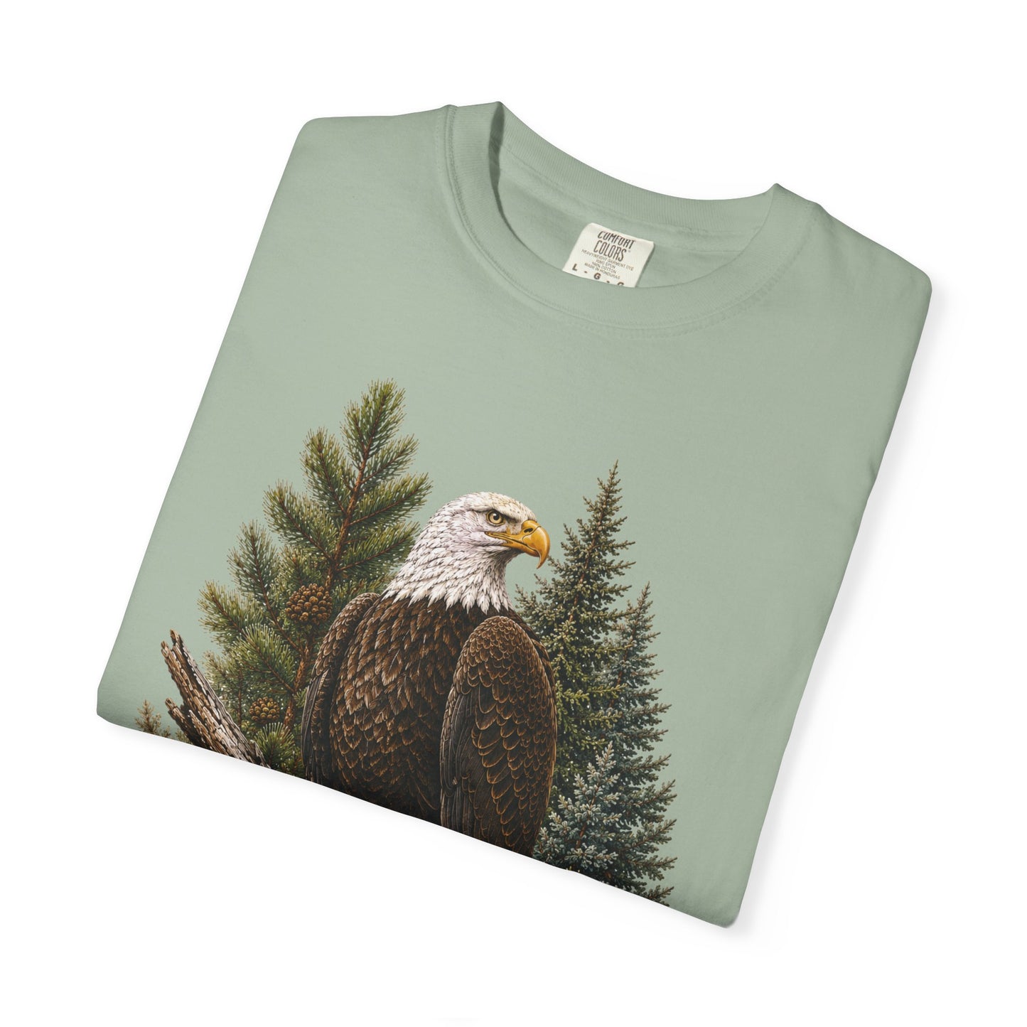 Majestic Bald Eagle Wildlife on Pine Branch Nature Art T-Shirt