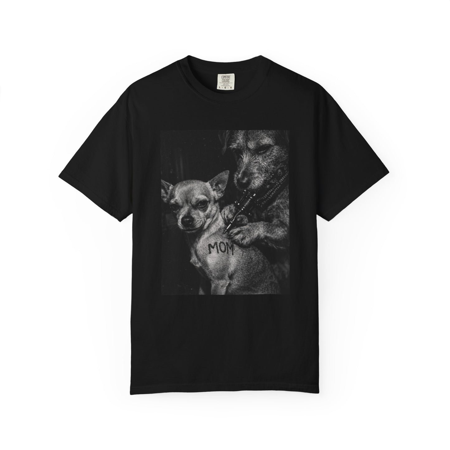 Tattoo Parlor Dogs T-Shirt — 'MOM' Chihuahua Tattoo Night Vibe