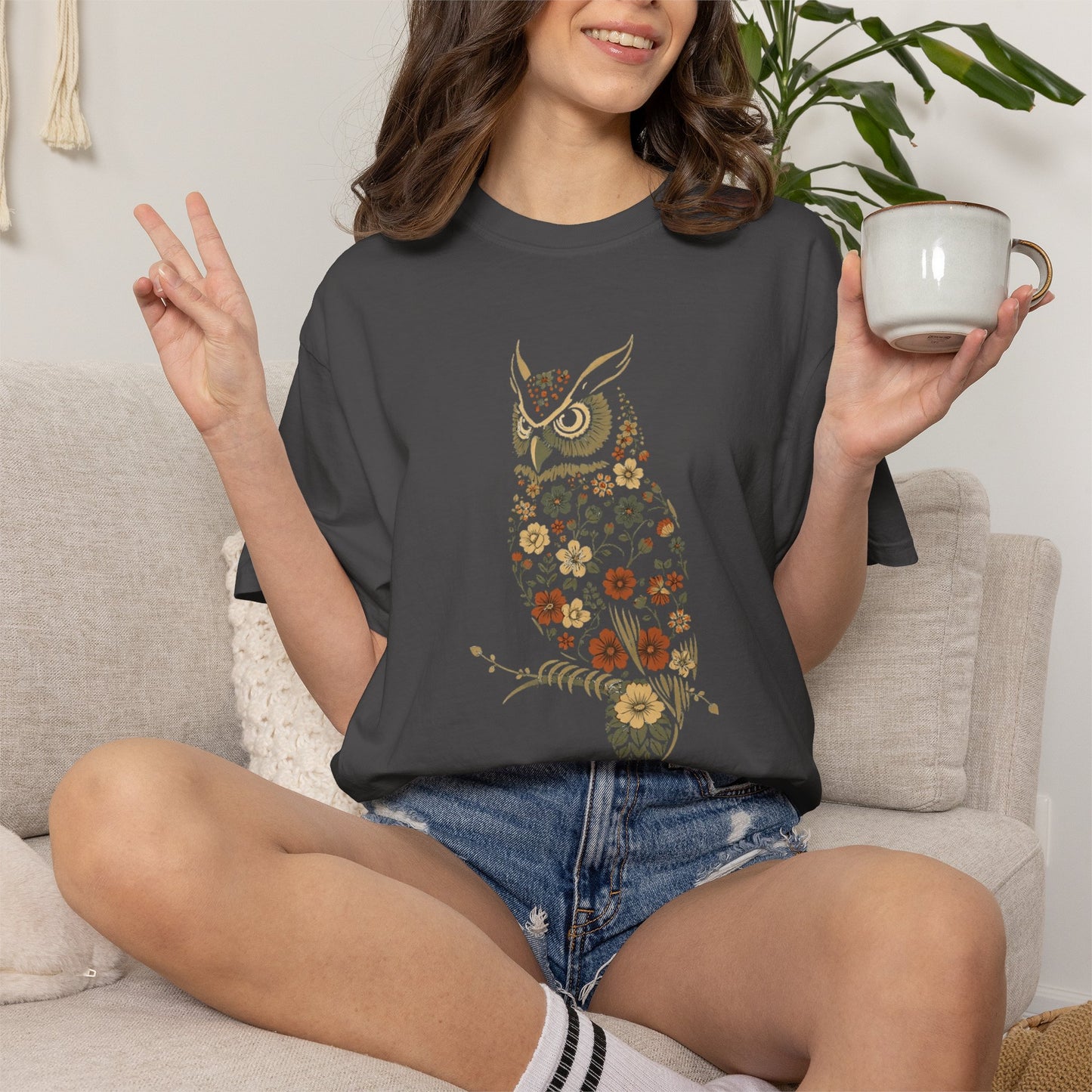 Owl Floral T-Shirt — Vintage Botanical Cottagecore Nature Owl Tee