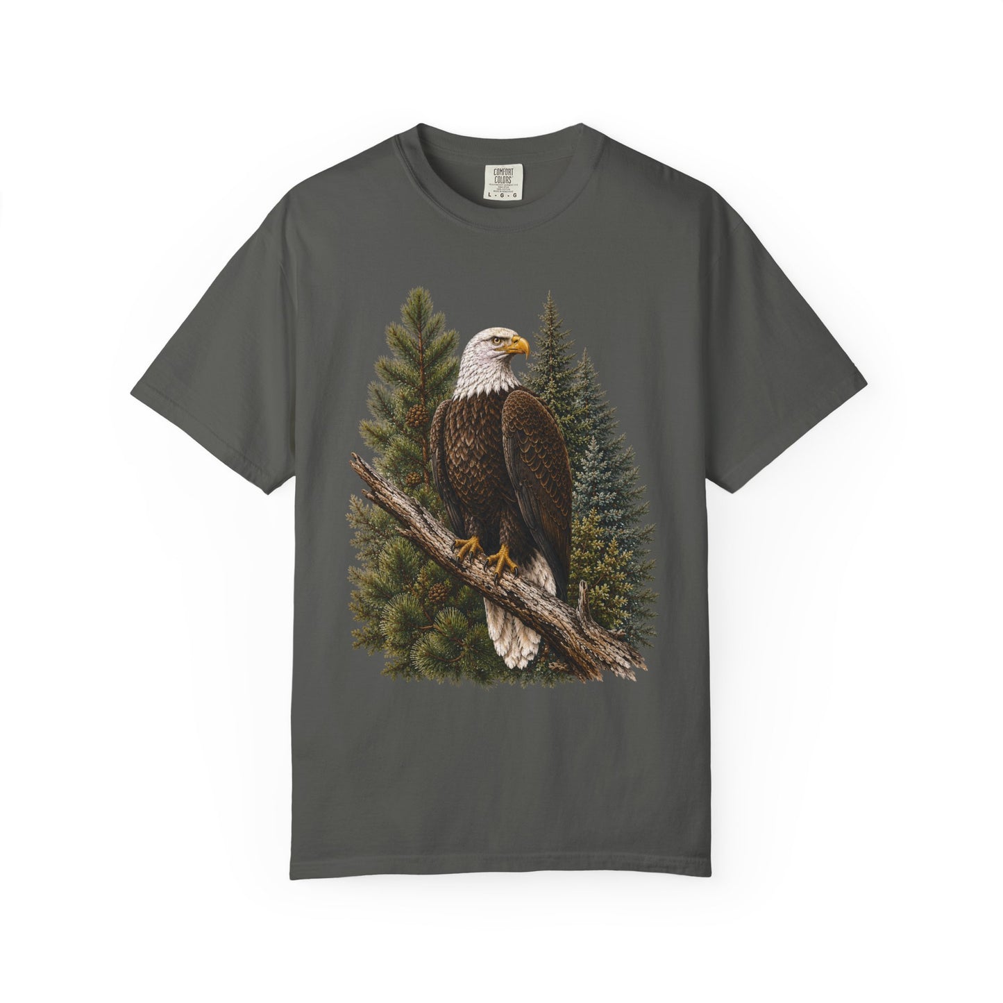 Majestic Bald Eagle Wildlife on Pine Branch Nature Art T-Shirt