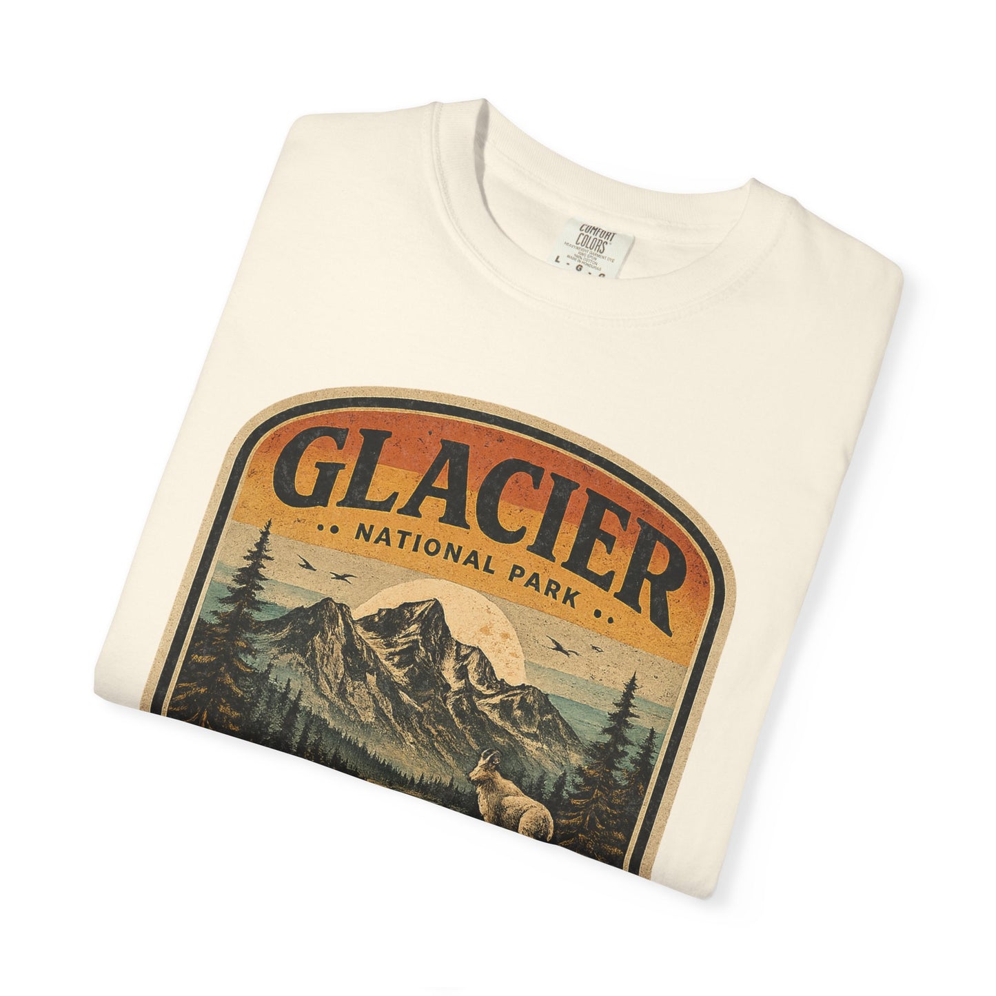Glacier National Park Vintage Vintage Badge Mountain and Outdoor Graphic T-Shirt