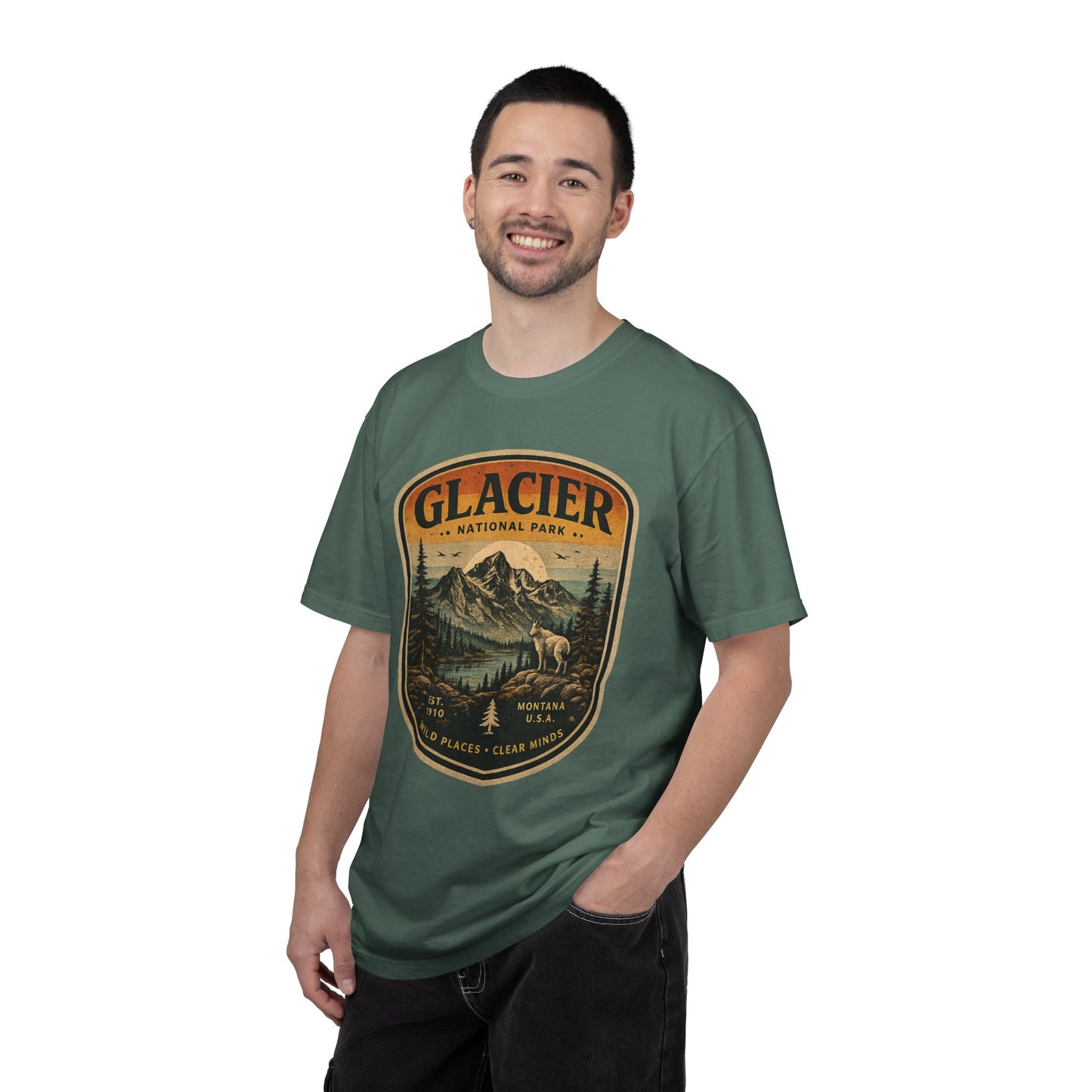 Glacier National Park Vintage Vintage Badge Mountain and Outdoor Graphic T-Shirt