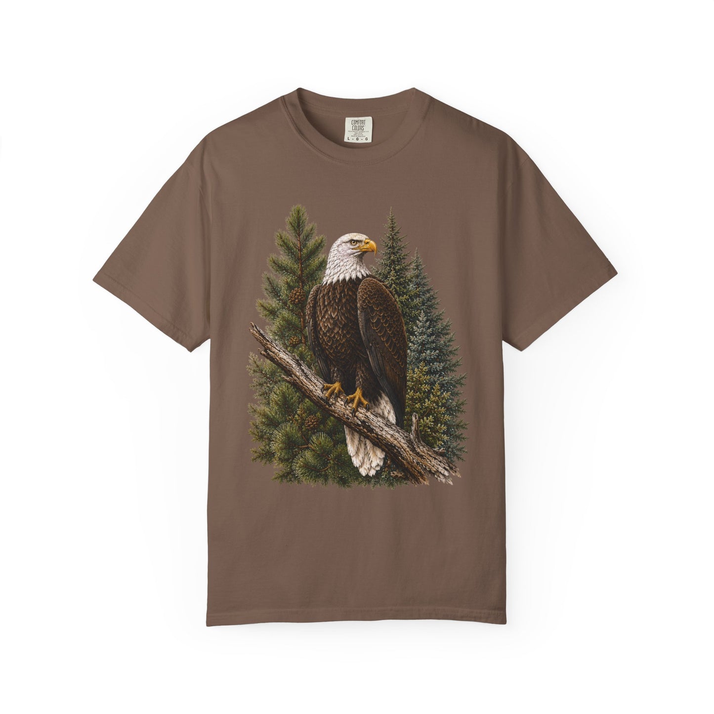 Majestic Bald Eagle Wildlife on Pine Branch Nature Art T-Shirt