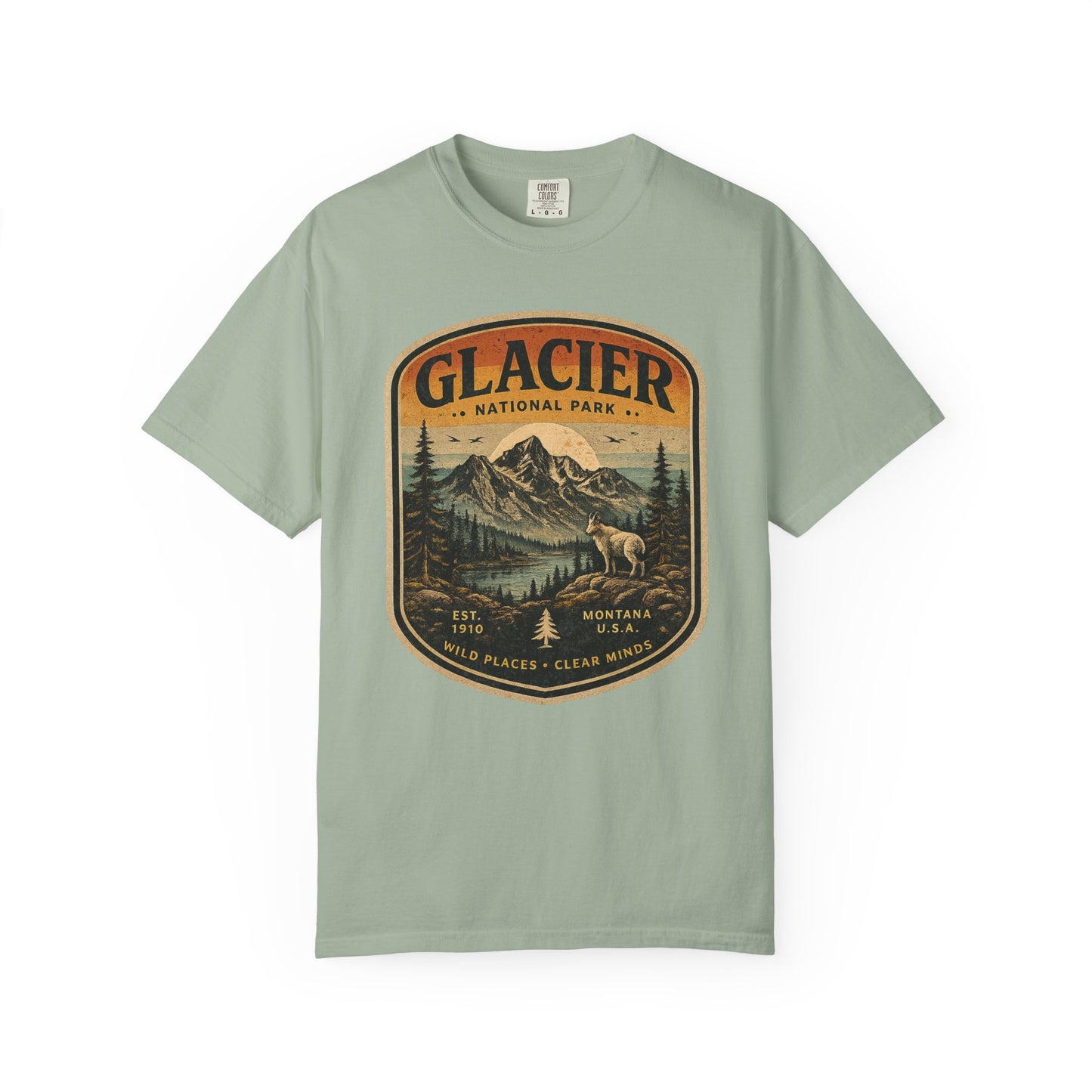 Glacier National Park Vintage Vintage Badge Mountain and Outdoor Graphic T-Shirt