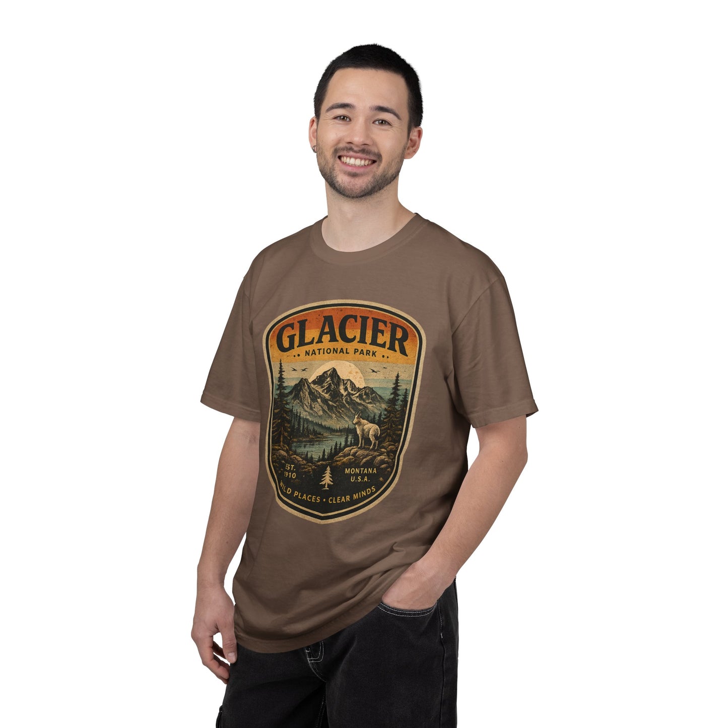 Glacier National Park Vintage Vintage Badge Mountain and Outdoor Graphic T-Shirt