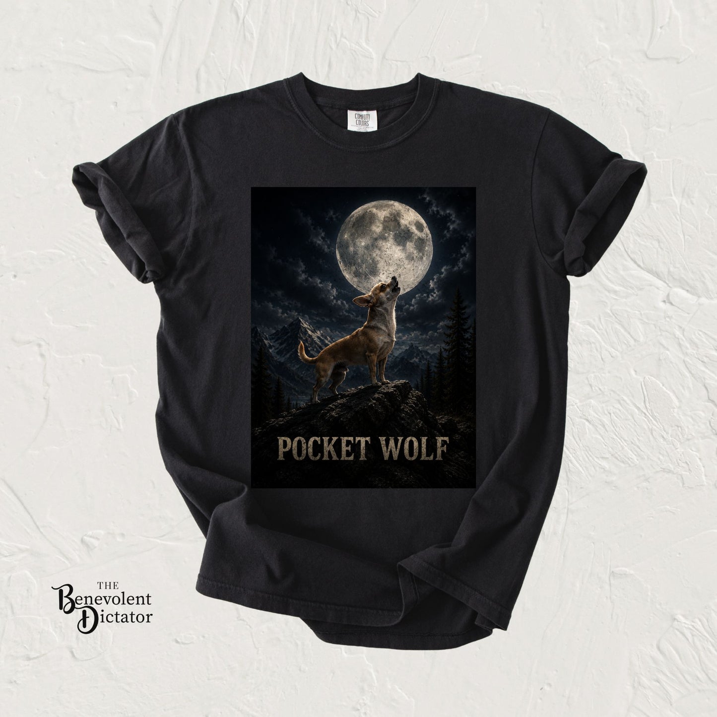 Pocket Wolf Chihuahua Howling T-Shirt